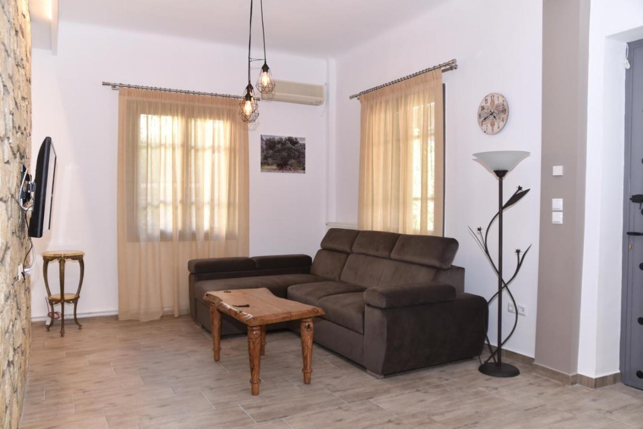 Casa Galini Lägenhet Kalamata Exteriör bild